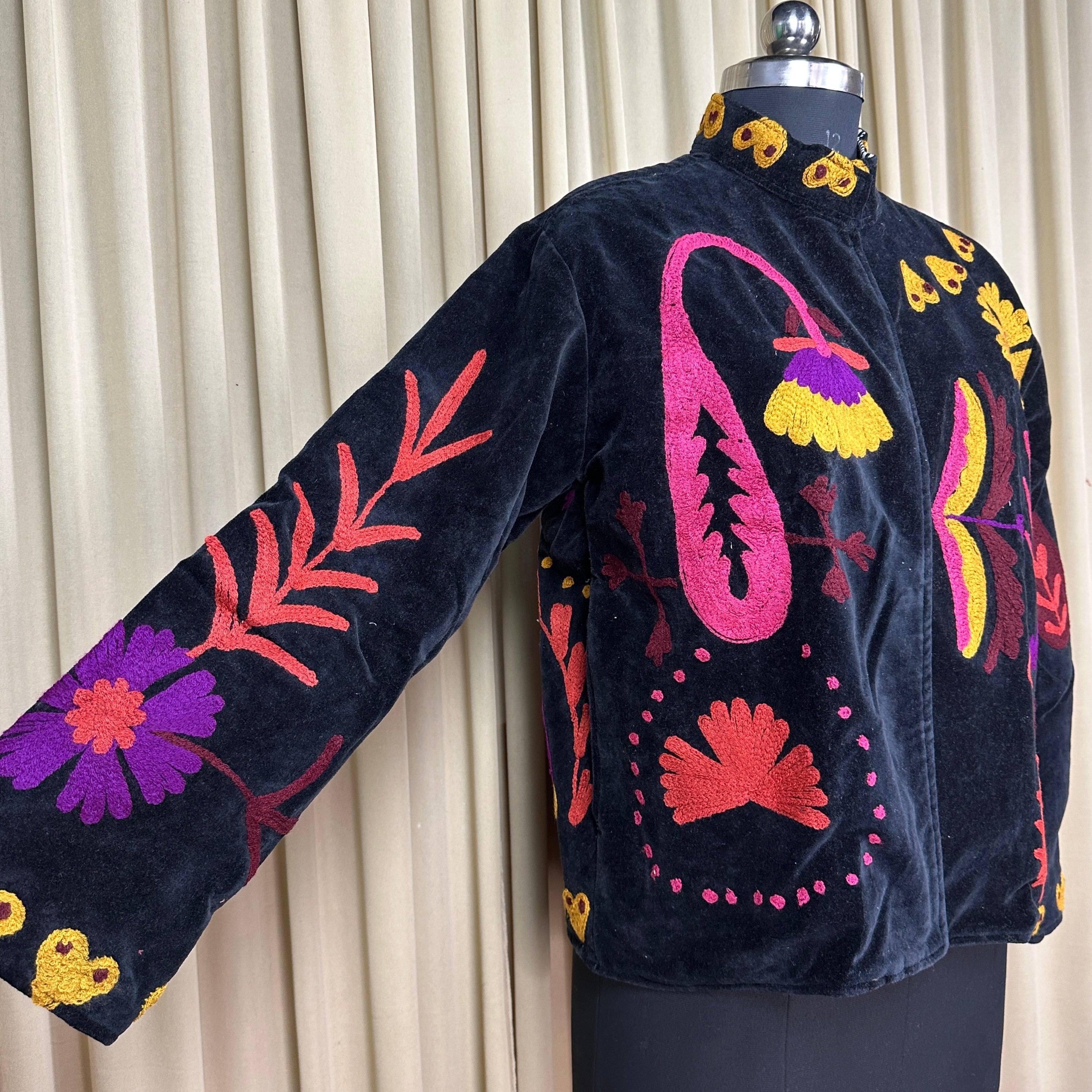 Boho Hand Embroidered Velvet Suzani Jacket, Black Floral Open Front Coat Winter Wear Free Size Robe Retro Chic Free Size Robe Blazer for Her