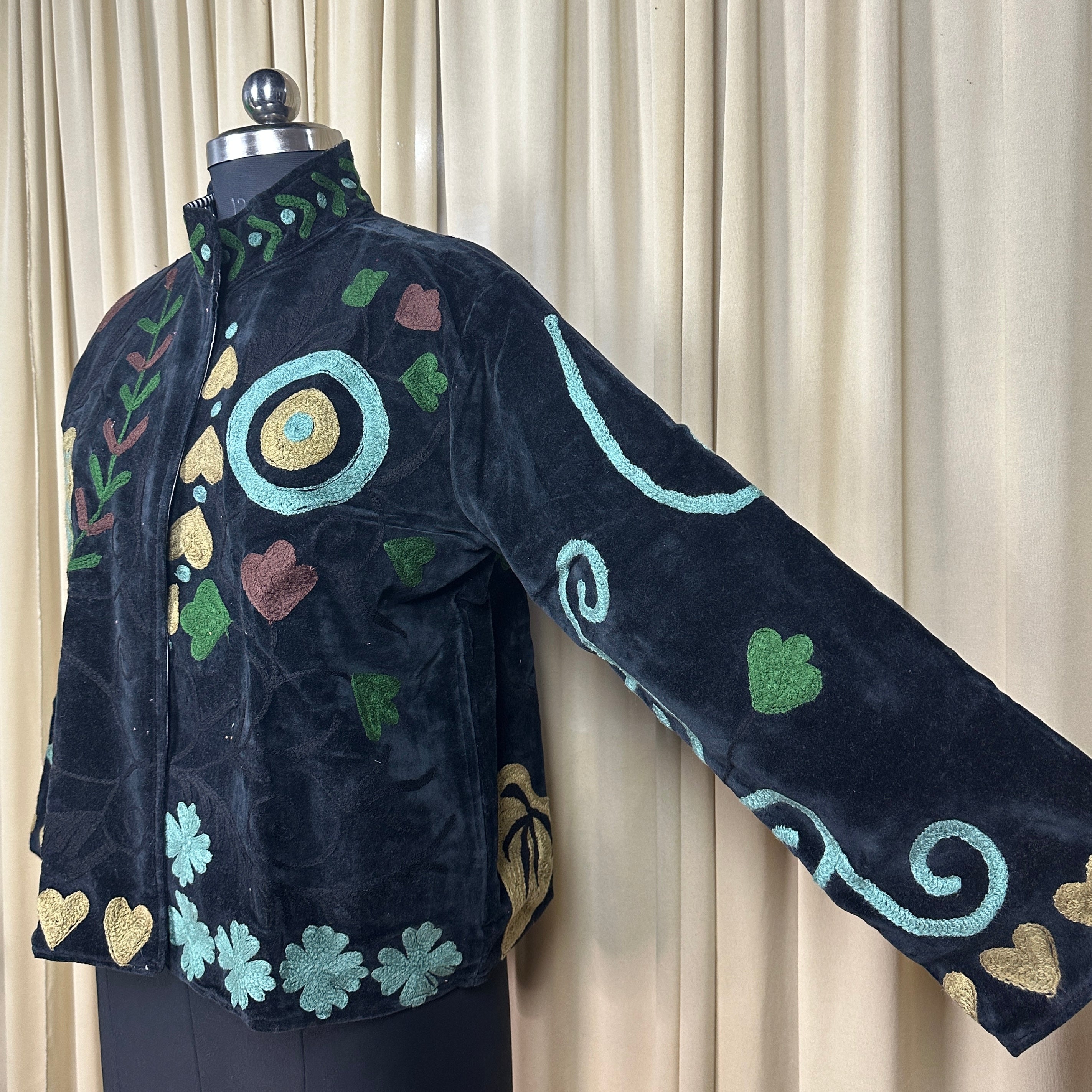 Boho Hand Embroidered Velvet Suzani Jacket, Black Floral Open Front Coat Winter Wear Free Size Robe Retro Chic Free Size Robe Blazer for Her