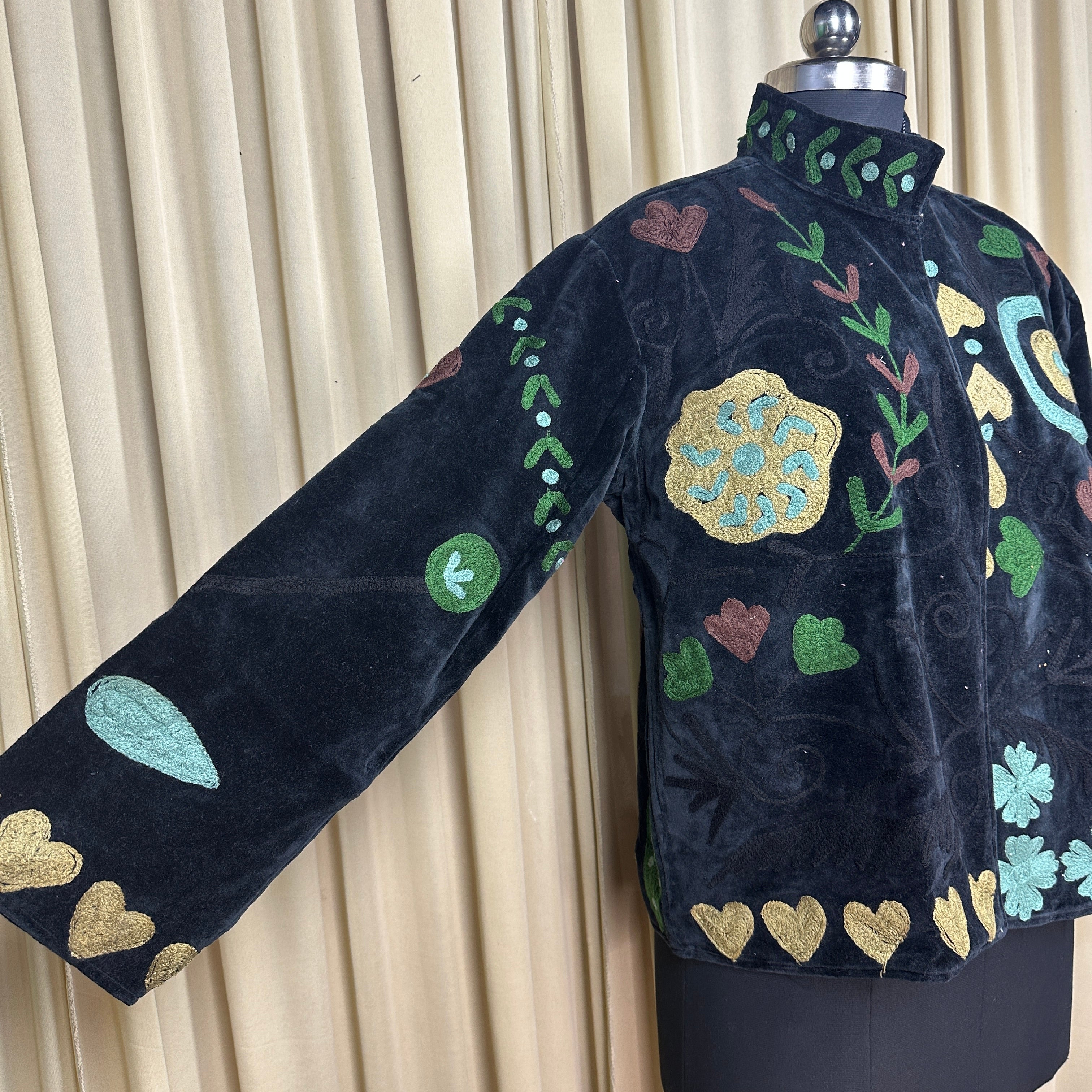 Boho Hand Embroidered Velvet Suzani Jacket, Black Floral Open Front Coat Winter Wear Free Size Robe Retro Chic Free Size Robe Blazer for Her