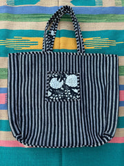 Quilted Cotton Extra Large Tote Bag, Reversible Weekender Shoulder Bag, Eco Friendly Sturdy Grocery Shopping Deep Black White