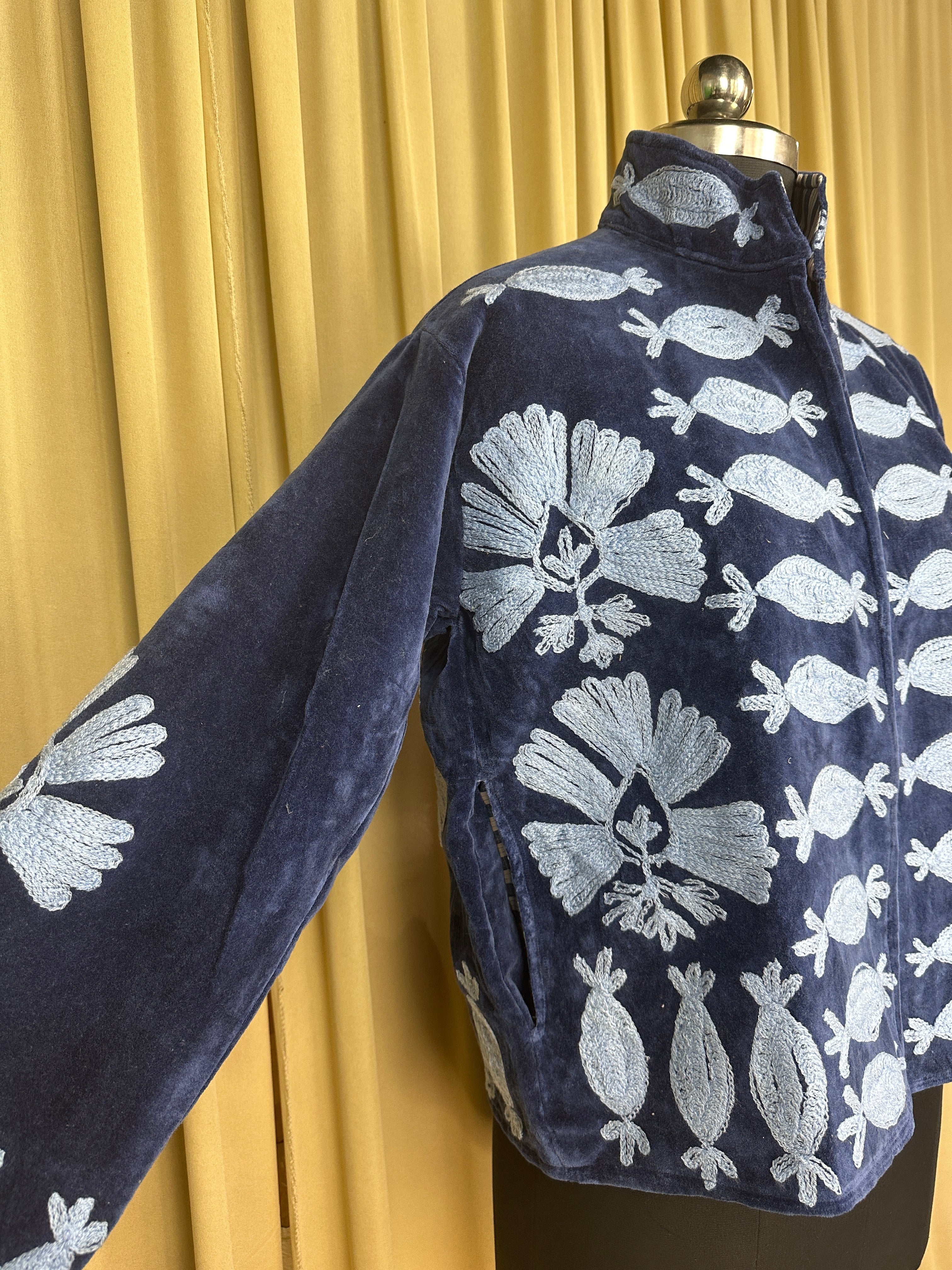 Boho Hand Embroidered Velvet Suzani Jacket, Blue Floral Open Front Coat Winter Wear Free Size Robe Retro Chic Free Size Robe Blazer for Her