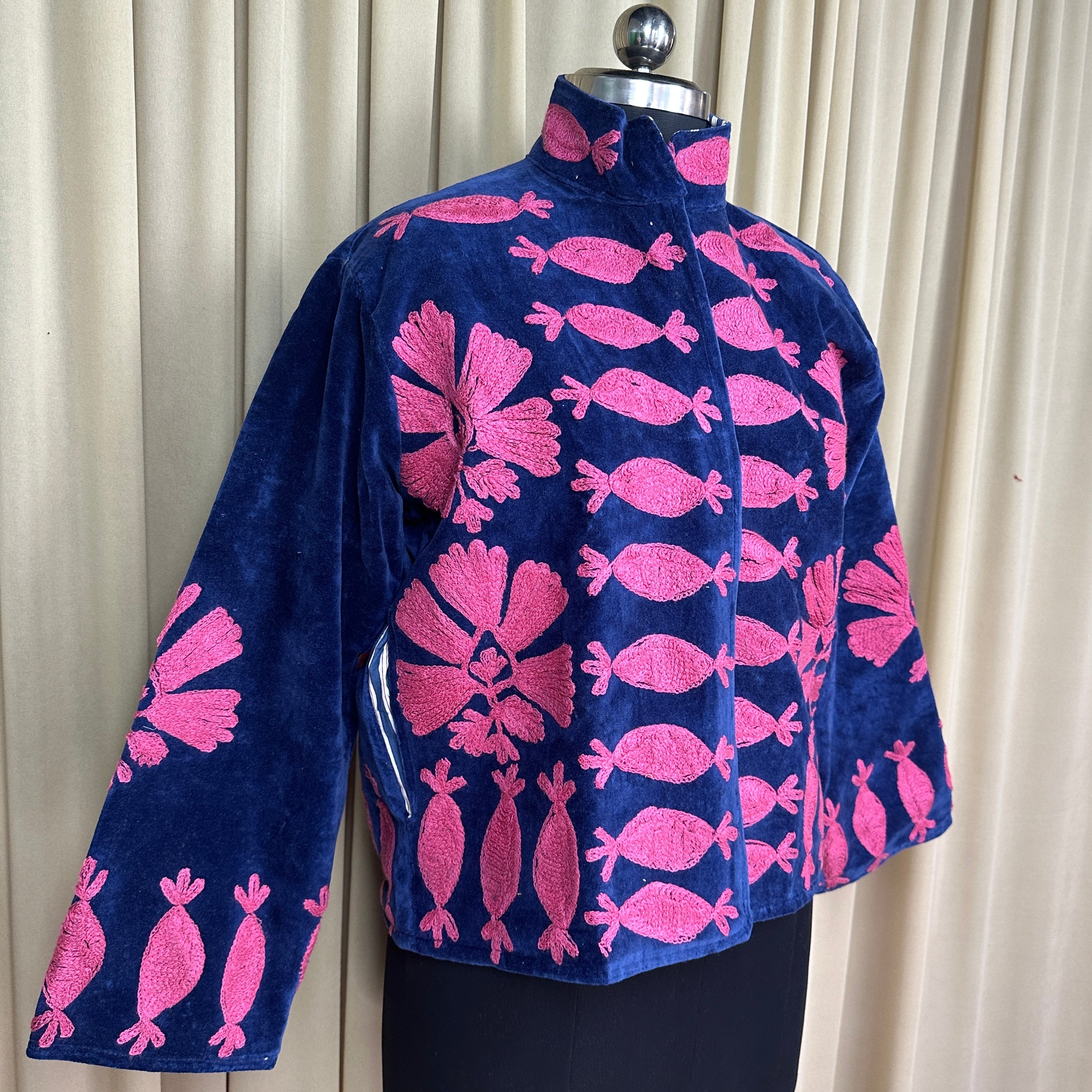 Boho Hand Embroidered Velvet Suzani Jacket, Blue Floral Open Front Coat Winter Wear Free Size Robe Retro Chic Free Size Robe Blazer for Her