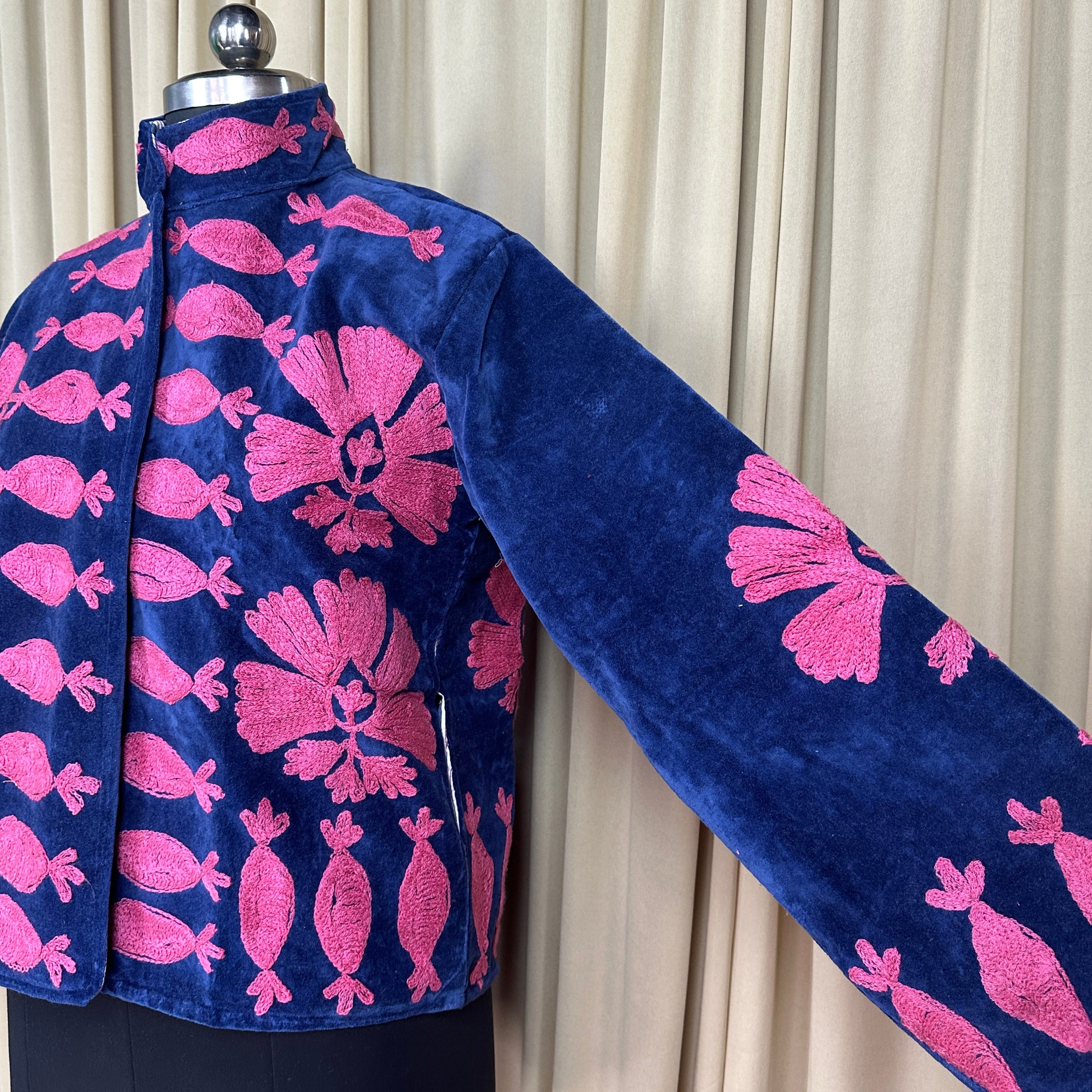 Boho Hand Embroidered Velvet Suzani Jacket, Blue Floral Open Front Coat Winter Wear Free Size Robe Retro Chic Free Size Robe Blazer for Her