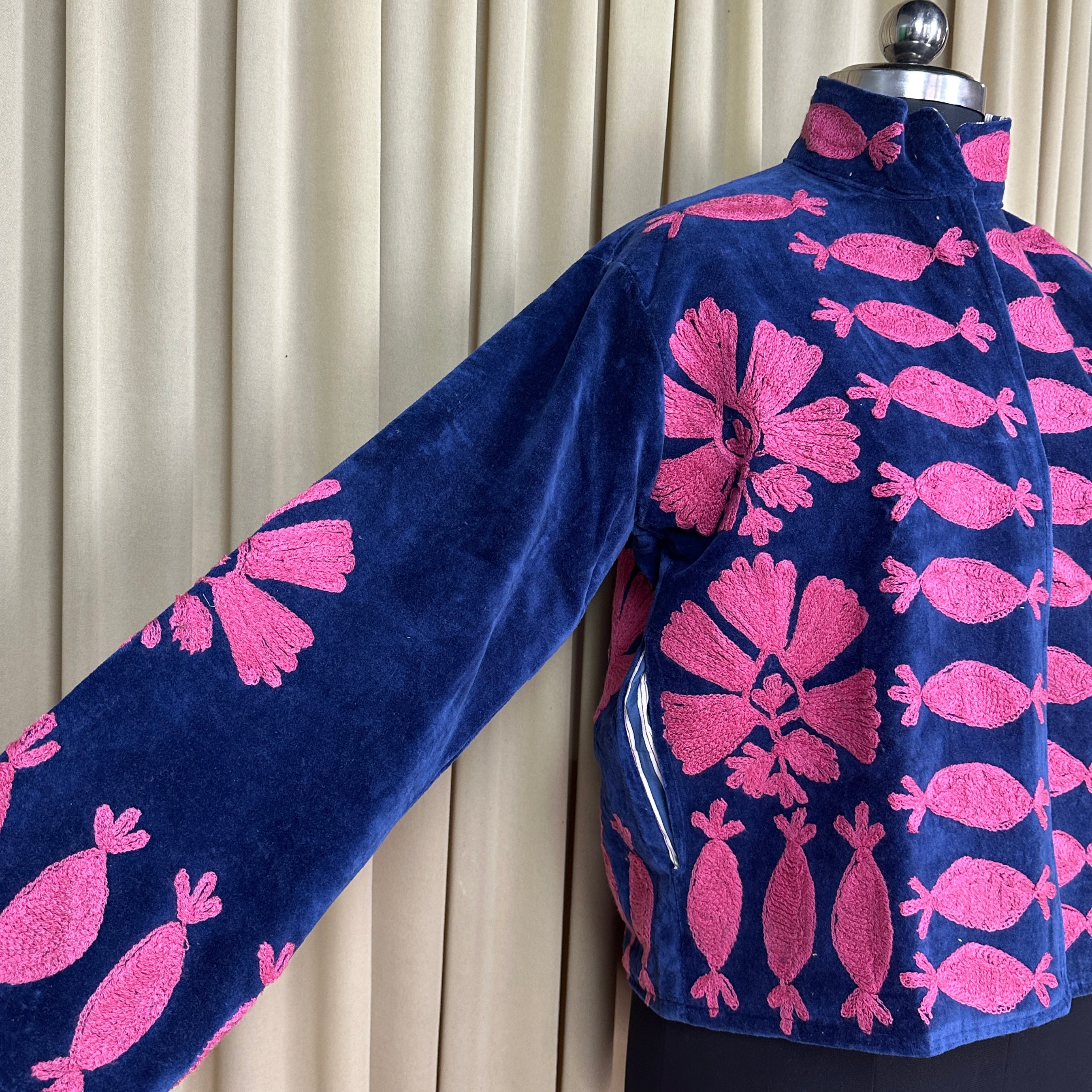 Boho Hand Embroidered Velvet Suzani Jacket, Blue Floral Open Front Coat Winter Wear Free Size Robe Retro Chic Free Size Robe Blazer for Her