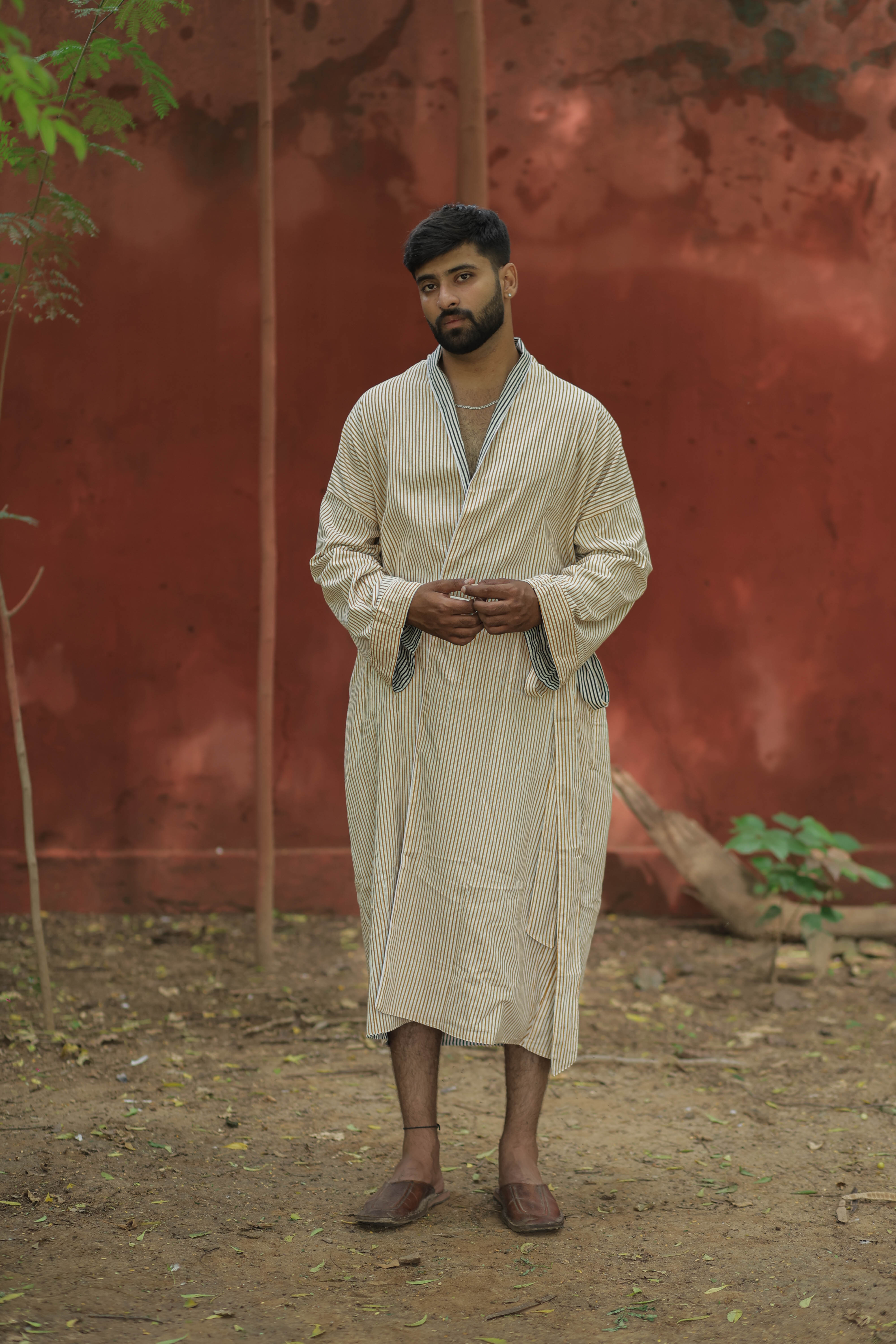 Men's Striped Cotton Kimono Robe, Long Lightweight Sleepwear with Pockets, One Size Soft Breathable Spa Beach Resort Cover Up Dressing Gown