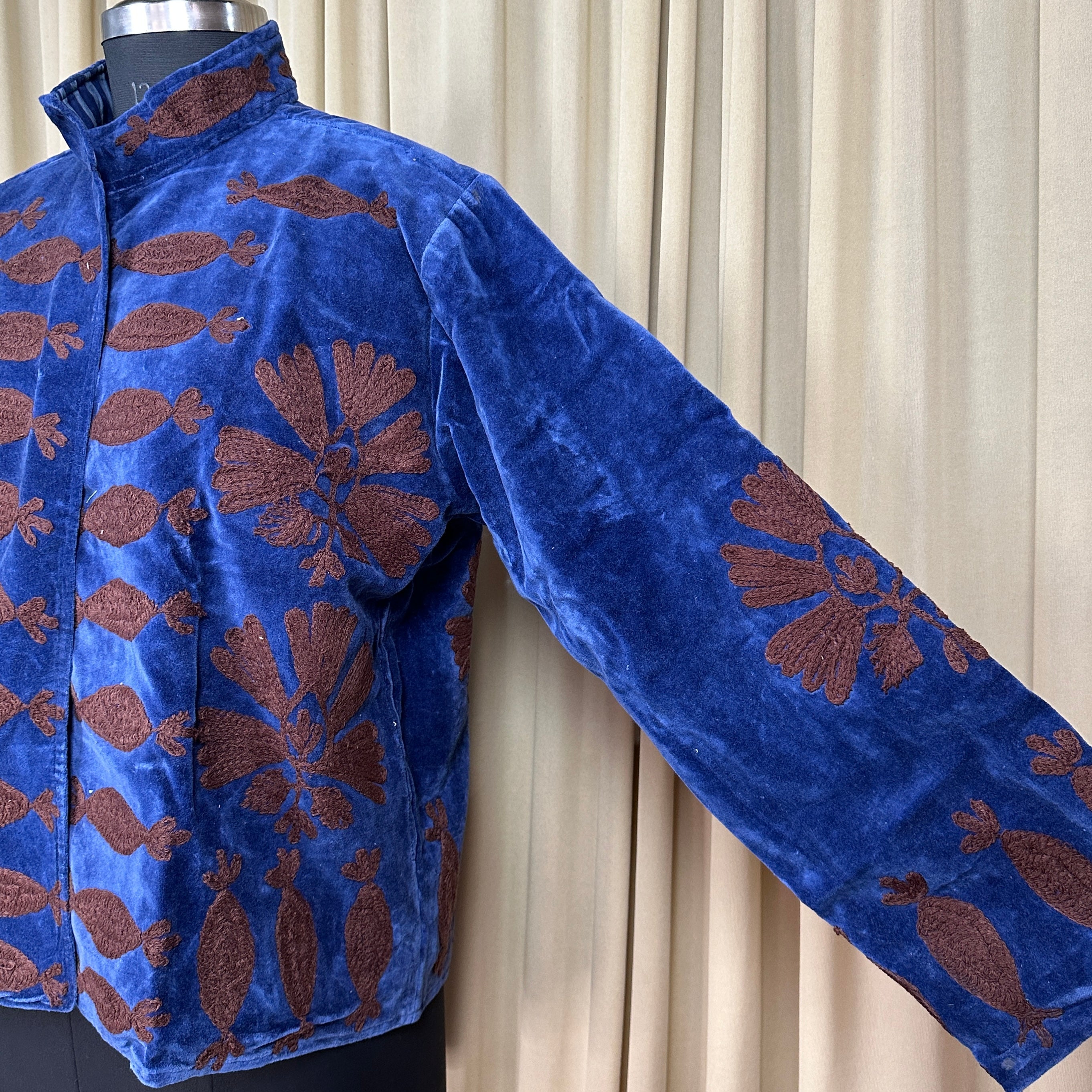 Boho Hand Embroidered Velvet Suzani Jacket, Blue Floral Open Front Coat Winter Wear Free Size Robe Retro Chic Free Size Robe Blazer for Her