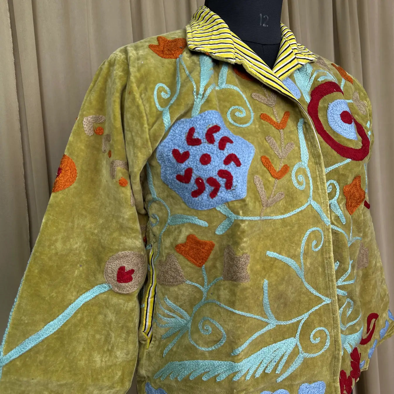 Boho Hand Embroidered Velvet Suzani Jacket, Green Floral Open Front Coat Winter Wear Free Size Robe Retro Chic Free Size Robe Blazer for Her