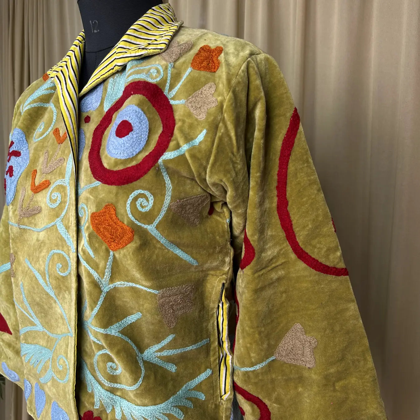 Boho Hand Embroidered Velvet Suzani Jacket, Green Floral Open Front Coat Winter Wear Free Size Robe Retro Chic Free Size Robe Blazer for Her