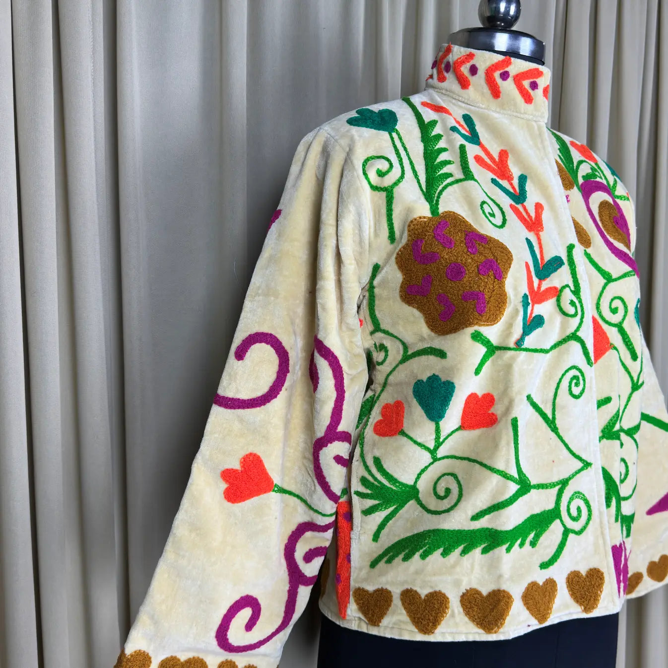 Boho Hand Embroidered Velvet Suzani Jacket Yellow Floral Open Front Coat Winter Wear Free Size Robe Retro Chic Free Size Robe Blazer for Her