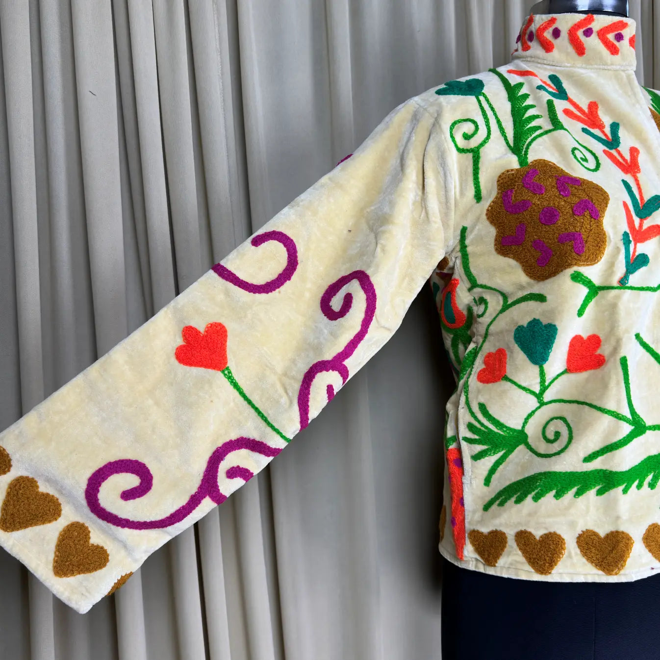 Boho Hand Embroidered Velvet Suzani Jacket Yellow Floral Open Front Coat Winter Wear Free Size Robe Retro Chic Free Size Robe Blazer for Her
