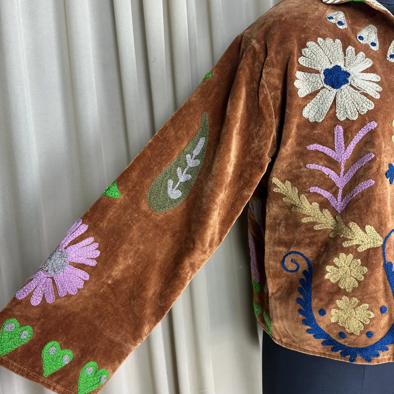 Boho Hand Embroidered Velvet Suzani Jacket, Brown Floral Open Front Coat Winter Wear Free Size Robe Retro Chic Free Size Robe Blazer for Her