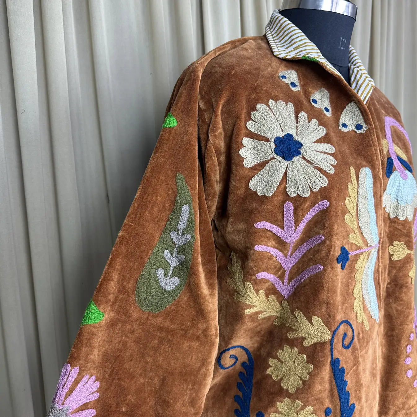 Boho Hand Embroidered Velvet Suzani Jacket, Brown Floral Open Front Coat Winter Wear Free Size Robe Retro Chic Free Size Robe Blazer for Her