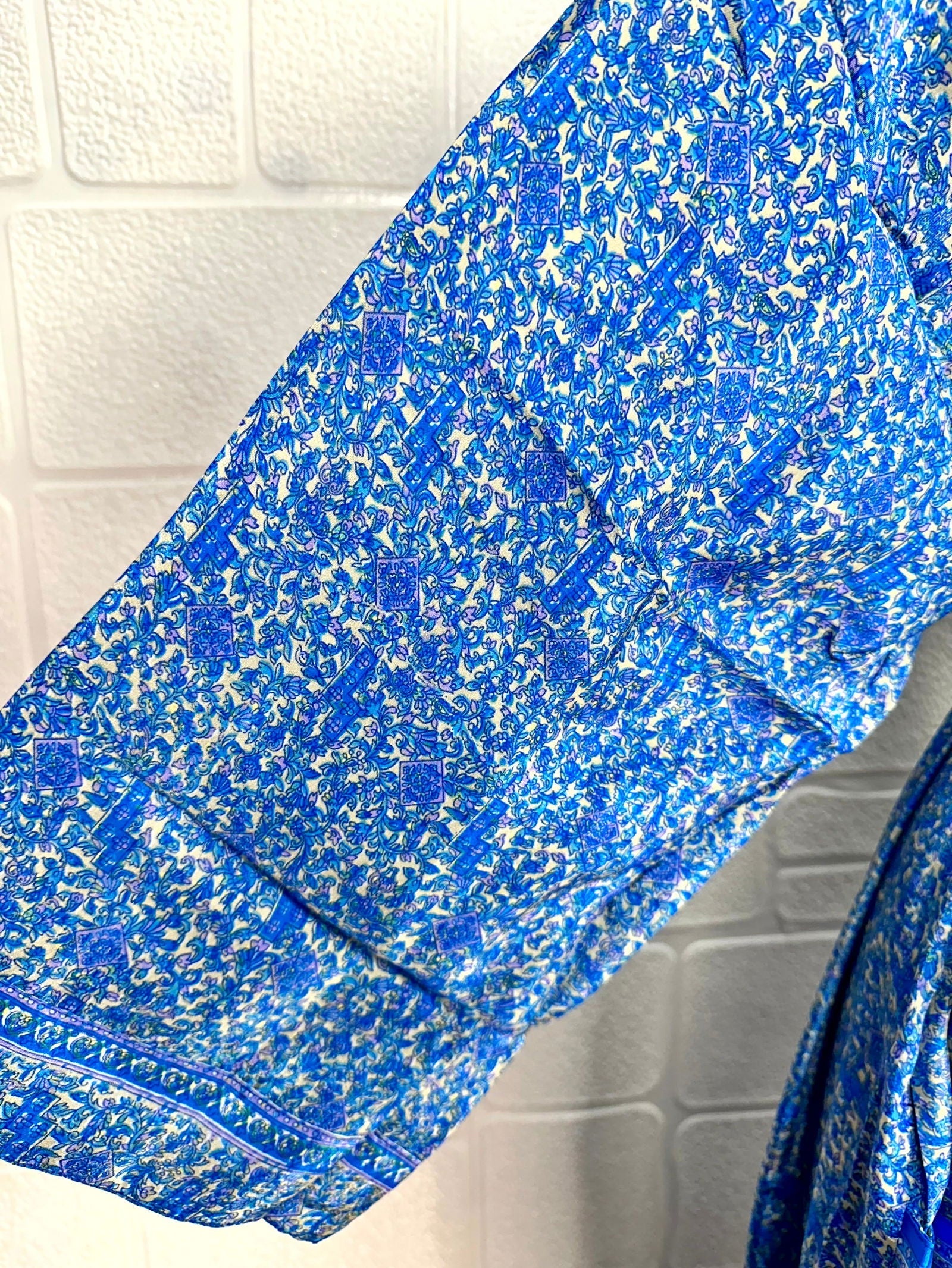 Recycle Boho House Robe Kimono Vintage Silk Sari Dressing Gown, Beach Coverup, Bridesmaid, Anniversary Gift Her | Floral Print