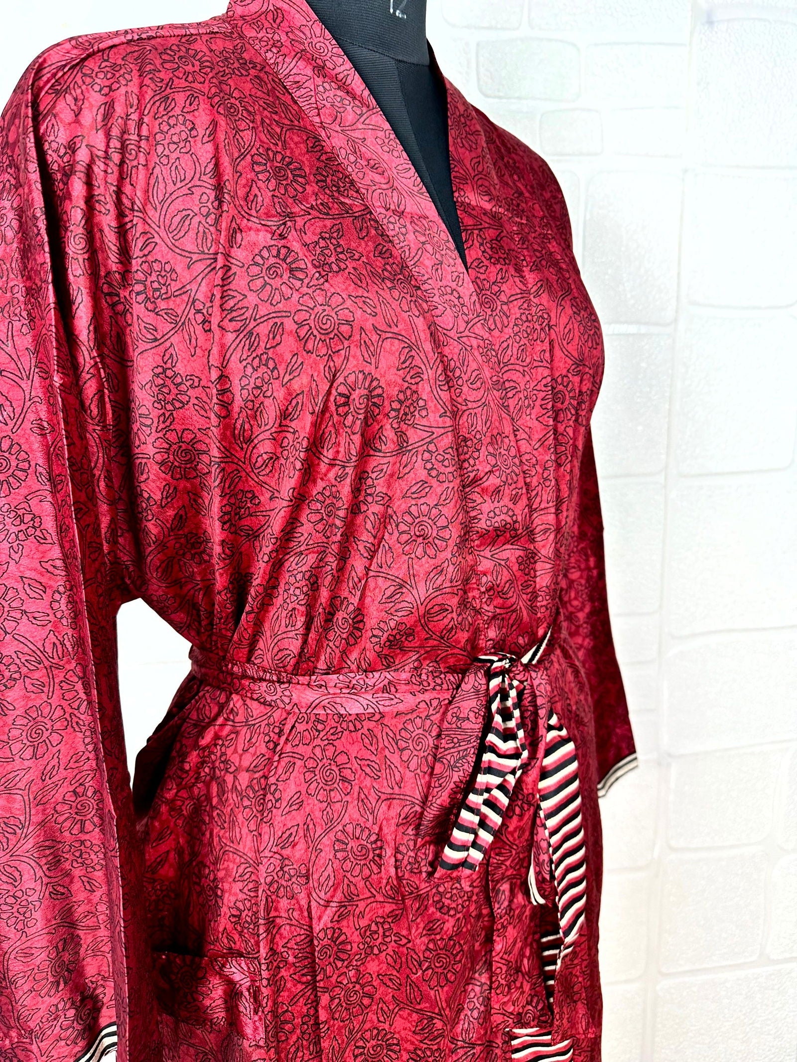 Recycle Boho House Robe Kimono Vintage Silk Sari Dressing Gown, Beach Coverup, Bridesmaid, Anniversary Gift Her | Floral Print