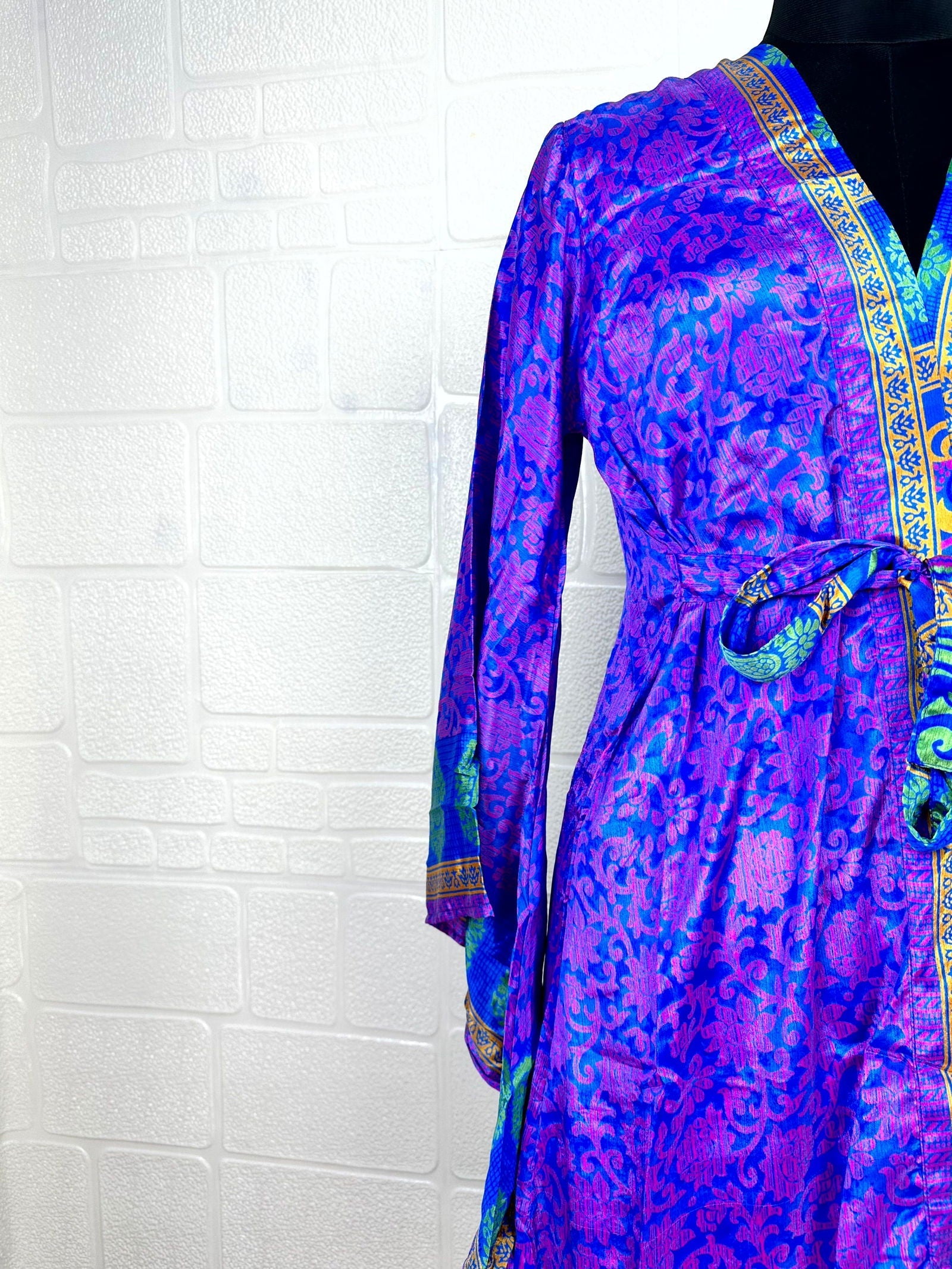 Recycle Boho House Robe Kimono Vintage Silk Sari Dressing Gown, Beach Coverup, Bridesmaid, Anniversary Gift Her | Floral Print
