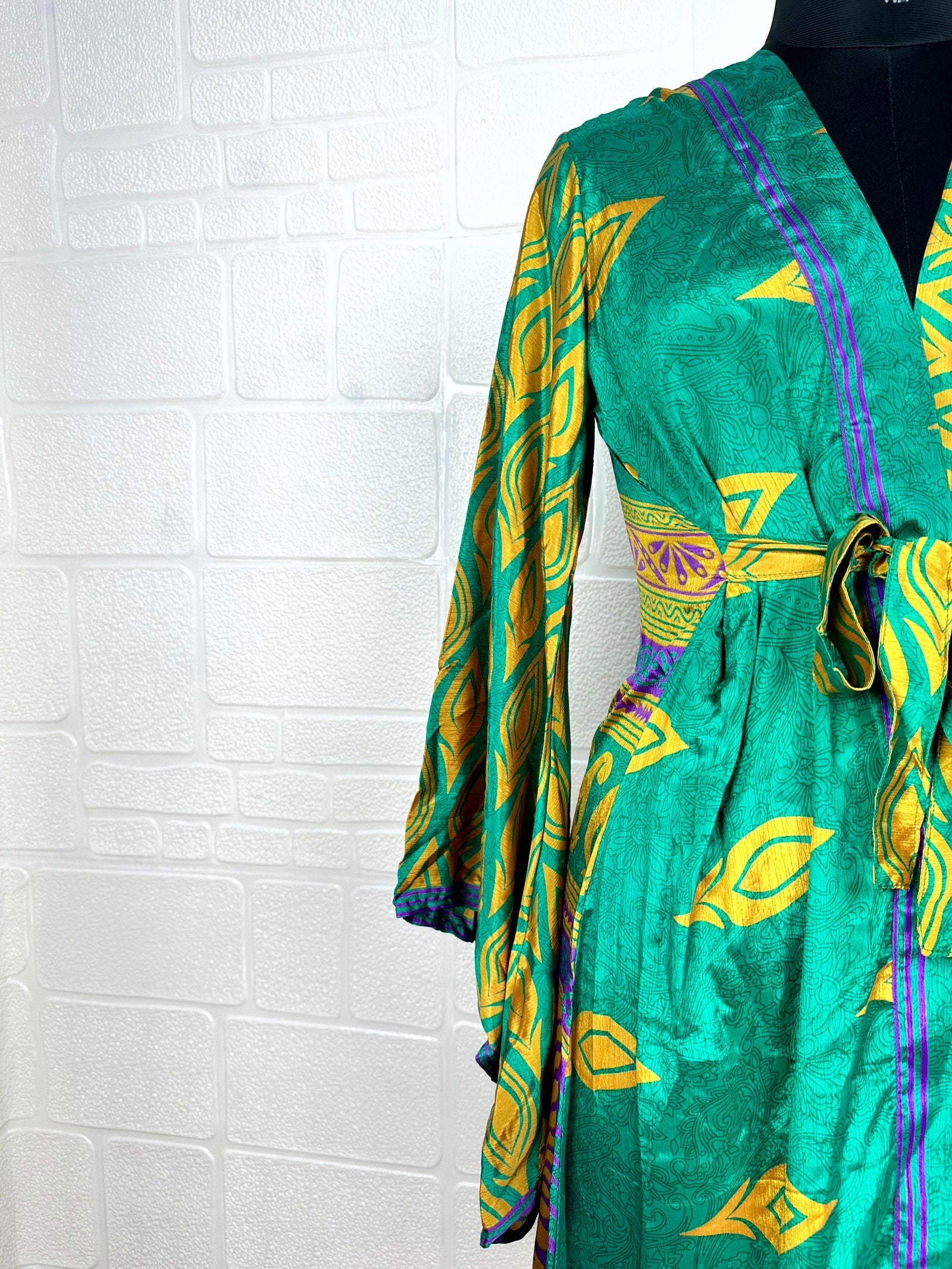 Recycle Boho House Robe Kimono Vintage Silk Sari Dressing Gown, Beach Coverup, Bridesmaid, Anniversary Gift Her | Leaf Print